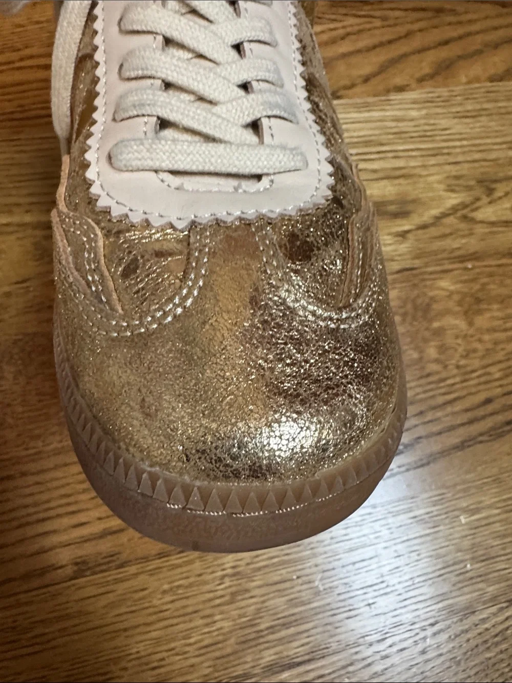 Dolce Vita Women’s Metallic Gold Lace-Up Sneakers - - Picture 6 of 7